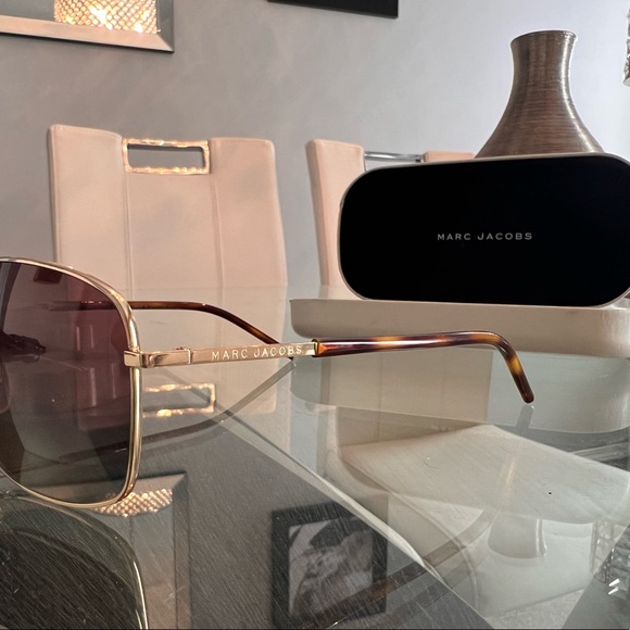 Authentic Marc Jacobs Sunglasses - Picture 3 of 3